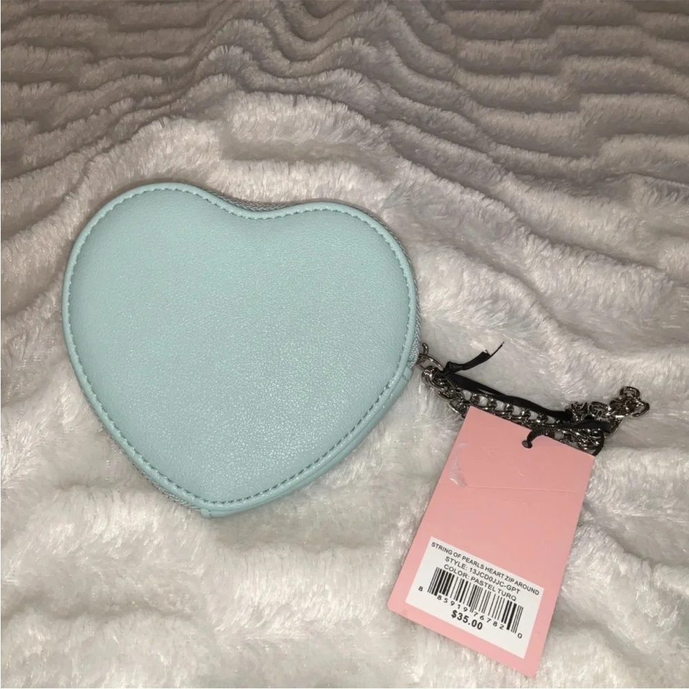 Juicy Couture Pastel‎ Turquoise String Of Pearls Heart ZA Wristlet NWT - Picture 2 of 9